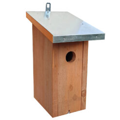 huisje voor vogels met schuin zinken dak